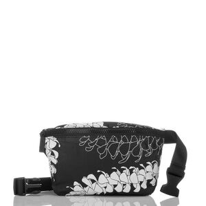 Aloha Collection Mini Hip Pack Puakenikeni Black White NWT